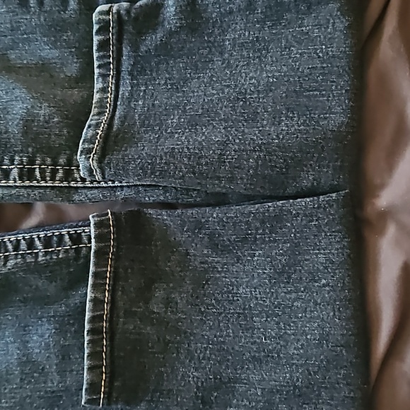 Cute wallflower jeans !! - Picture 2 of 6